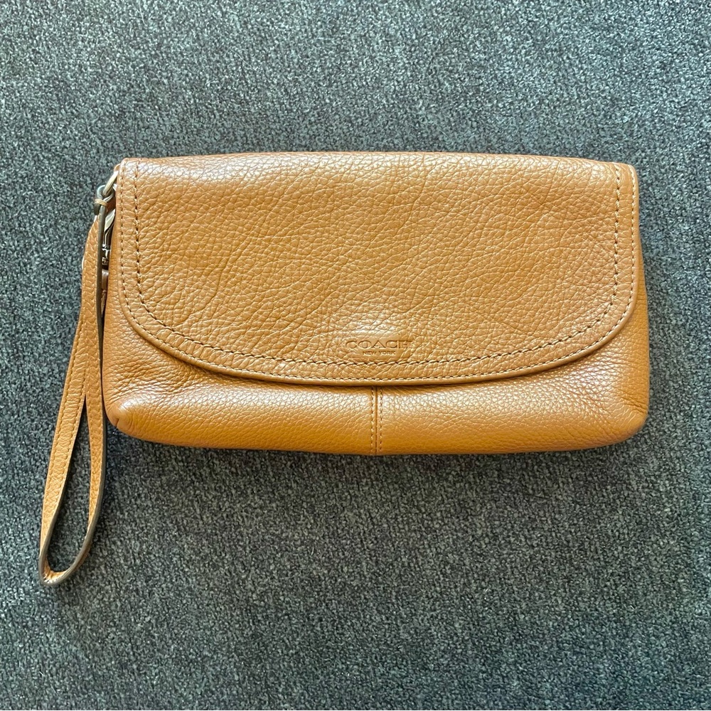 Coach vintage cognac brown tan leather wallet wristlet purse